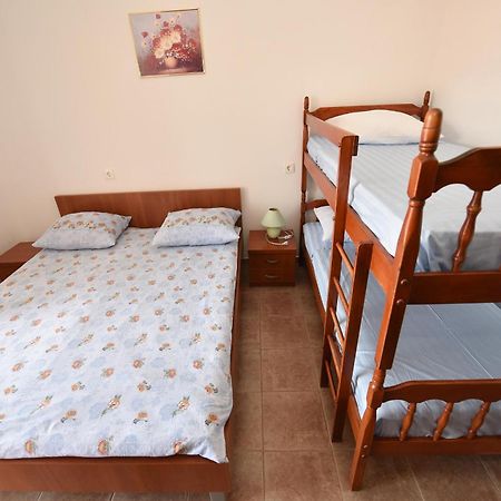 Apartments By The Sea Metajna, Pag - 6522 Zubovići Δωμάτιο φωτογραφία
